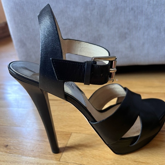 MICHAEL by Michael Kors Oksana strappy platform sandals - black - Picture 13 of 14